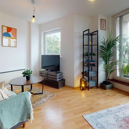 Cozy Hackney Apartment London Ngoại thất bức ảnh